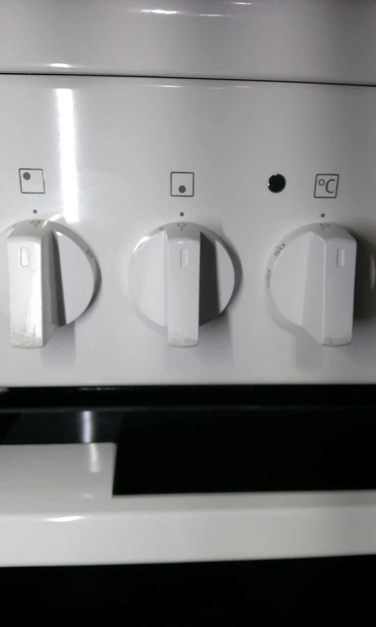 Cuisinière à Induction 57 L Reconditionné ELECTROLUX EKI544200W - Image 6